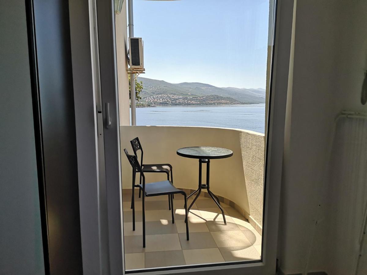 Villa Kanata Povile Eksteriør billede