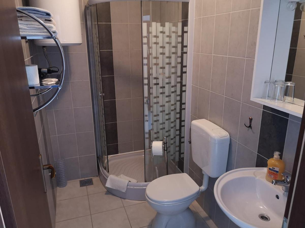 Villa Kanata Povile Eksteriør billede